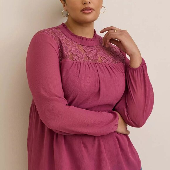 Torrid  Violet Quartz Lace With Chiffon Overlay Blouse in Size 5 5X - Picture 1 of 16